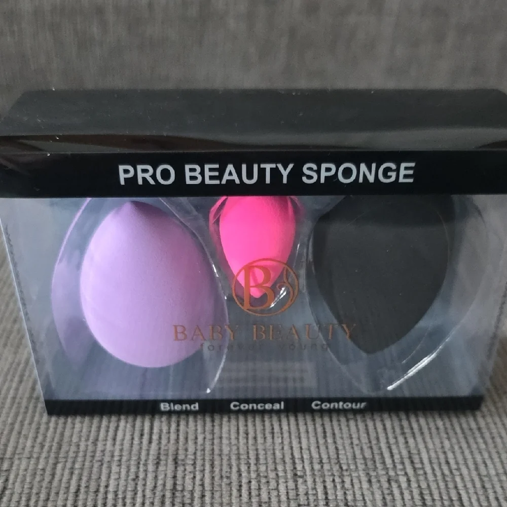 Youthforia Date Night Foundation And Skin Enhancer Set With Beauty Sponges, New.
